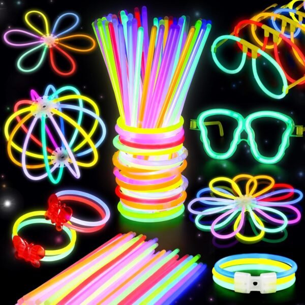 BUDI 467Pcs Glow Sticks Halloween Party Favors for Kids Adult Glow in the Dark Party Supplies 4th of July Accessories Neon Decors Glowsticks Bulk 8 Colors 8 Inch & Connectors Necklace Bracelet Glasses